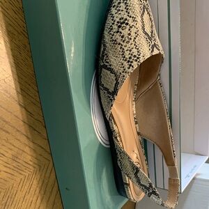 Abella Beige Snakeskin Flats